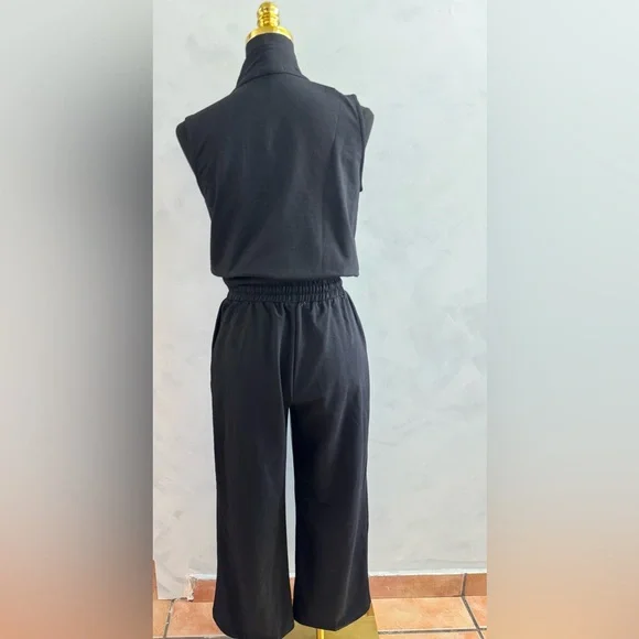 Two-Tone Black & Light Blue Zip Front Sleeveless Two pieces set - Picture 2 of 2